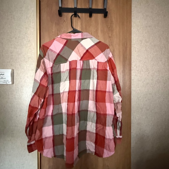 Red flannel - Picture 3 of 3
